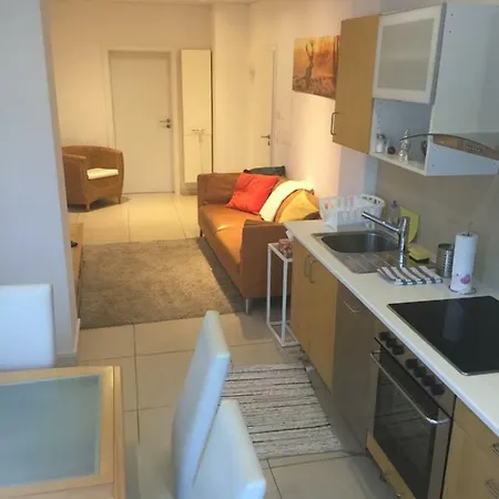 Flat In Duisburg Daire Duisburg